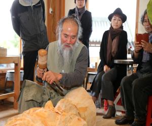 '국가무형유산 목조각장 목아 박찬수 전승전 개최'